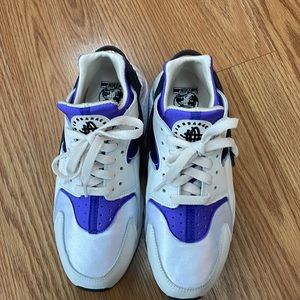 Women’s Nike Huarache